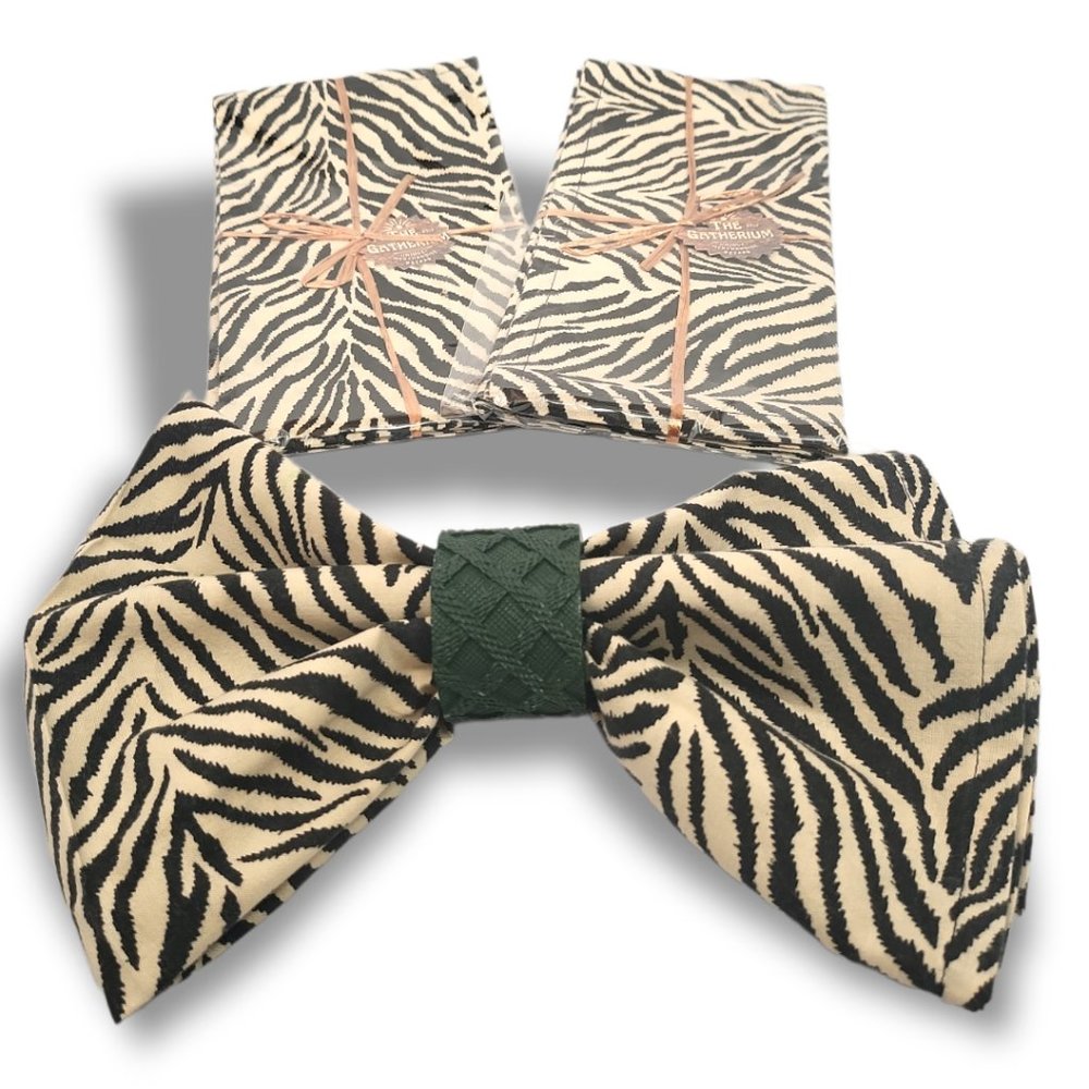 Home Dining Cloth Napkins Set (6) Wildlife Zebra Pattern